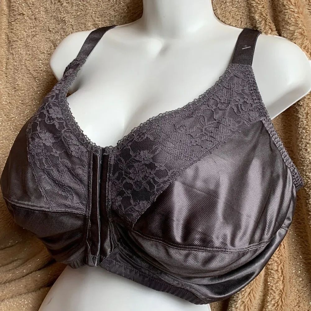 Amoena Nancy SB Lace Trim Wireless Unlined Front Close Bra 52D Gray